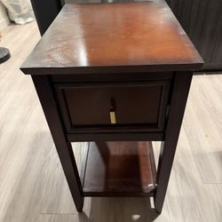 Wooden End Table/nightstand