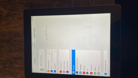 2 Old iPads
