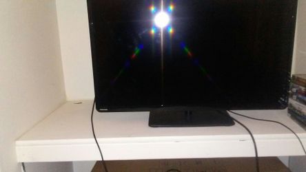 32" Toshiba tv not smart