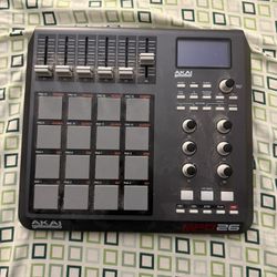 Akai MPD26 MIDI Pad Controller – USB Powered