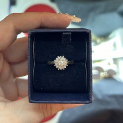 Diamon Ring with Yellow Gold Band