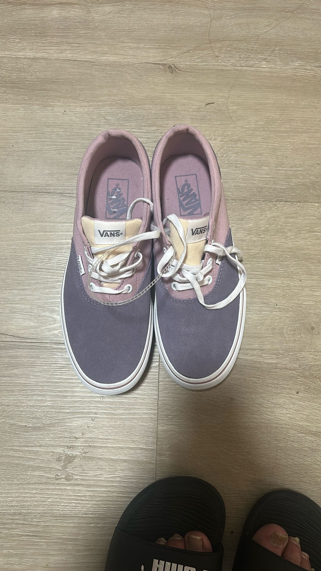 Women’s Vans 9.5