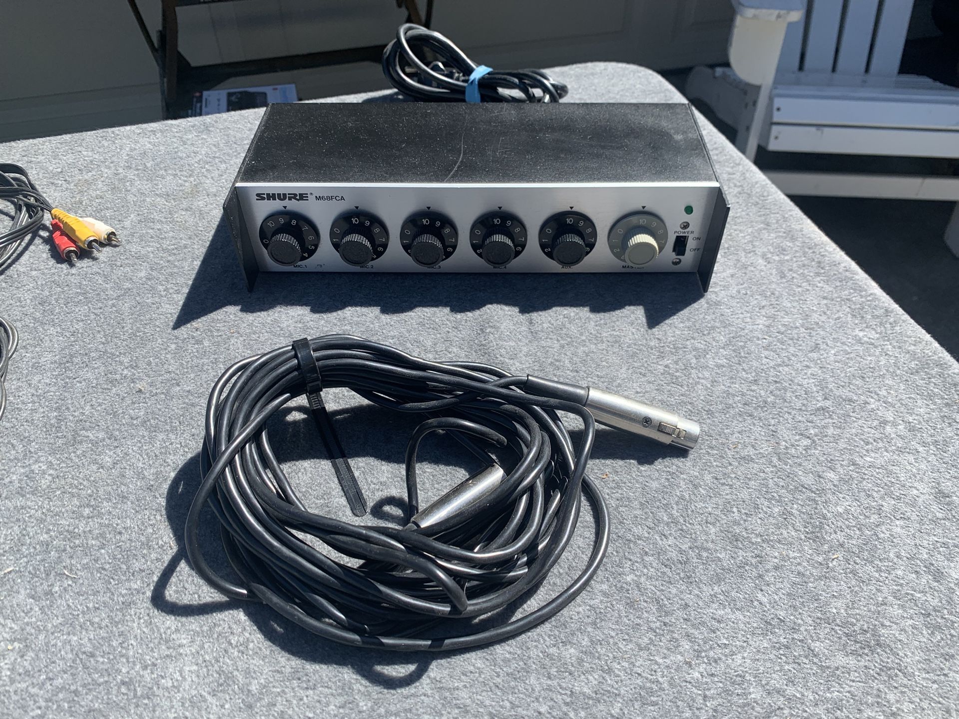 Shure Brothers Studio Mic Mixer, M68FCA w/ 20ft Mic Cord