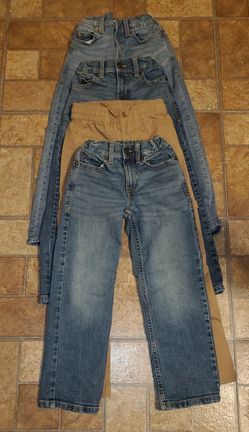 Size 6 Boys Pants ( 7 Pairs)