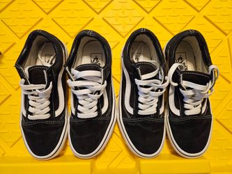 Old School Vans / Mens Size:  4.5 / Womens Size: 6