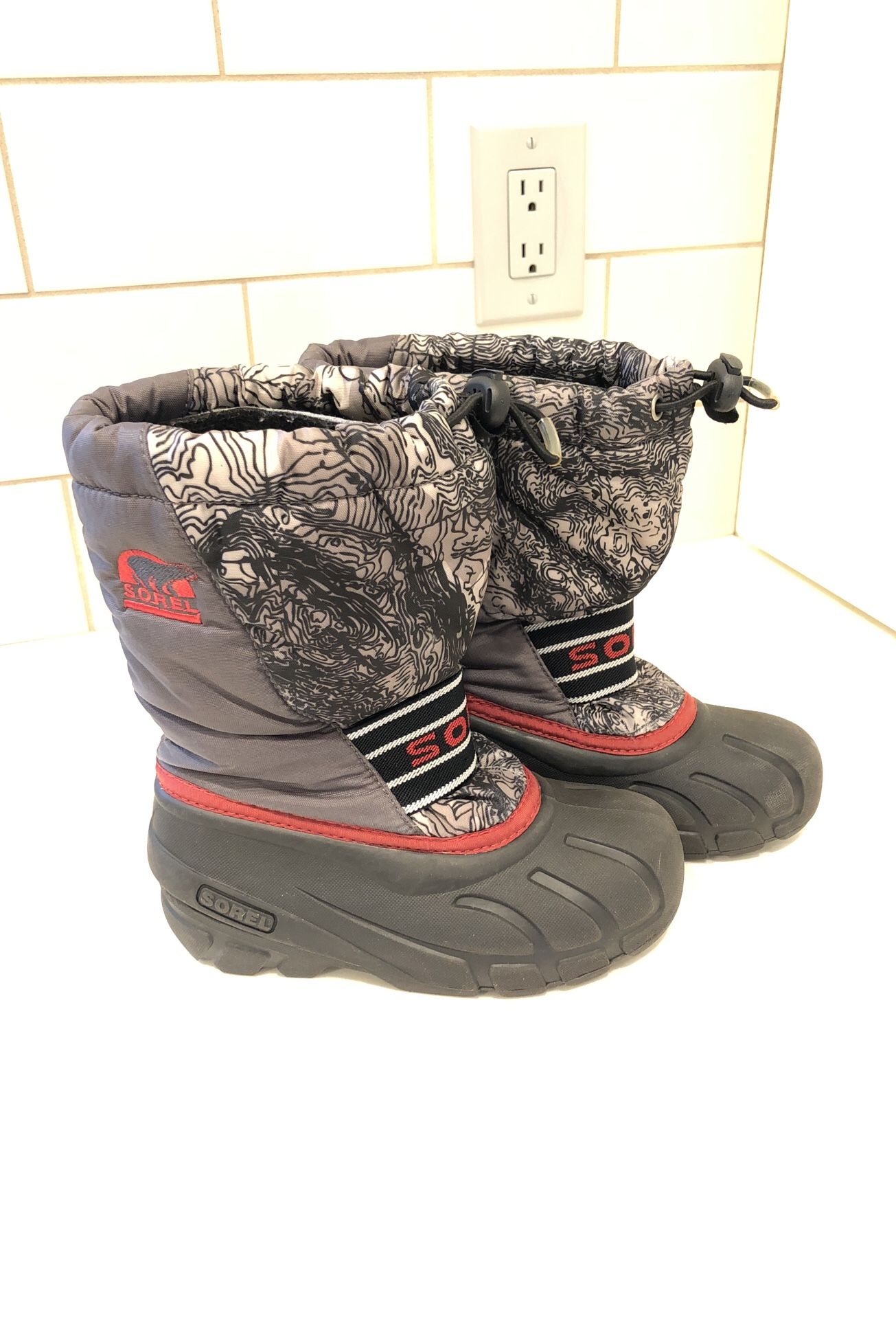 Sorel kids snow boots size 13