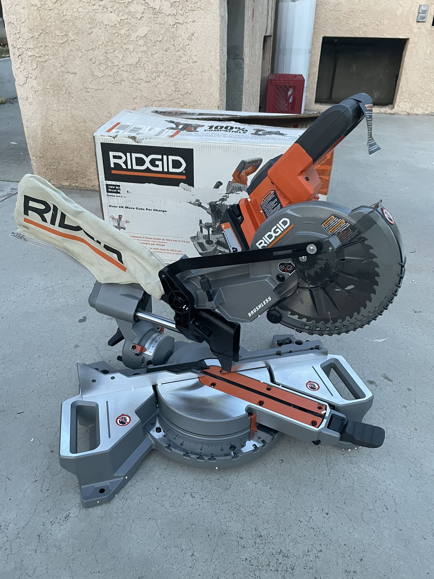 RIDGID 18V Brushless Cordless 7 1 4 in. Dual Bevel Sliding Miter Saw W Battery 4ah And Charge for Sale in Covina CA OfferUp