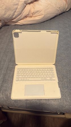 iPad cover with keyboard
