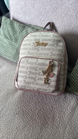 Mochila Juicy Nueva/Juicy Couture Good Vibes Backpack With Charms