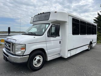 2012 Ford E-450 Cutaway