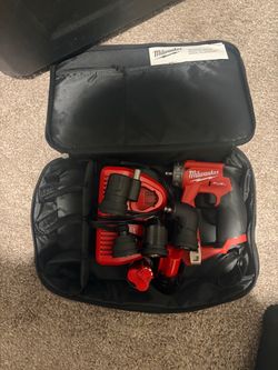 Milwaukee Fuel M12 Drill Kit with Case