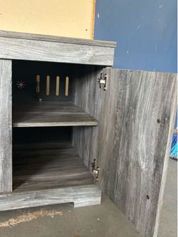 Tv stand