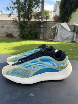 Adidas Yeezy 700 V3 Kyanite GY0260 Glow In The Dark Men’s Size 11 ( No Insoles)