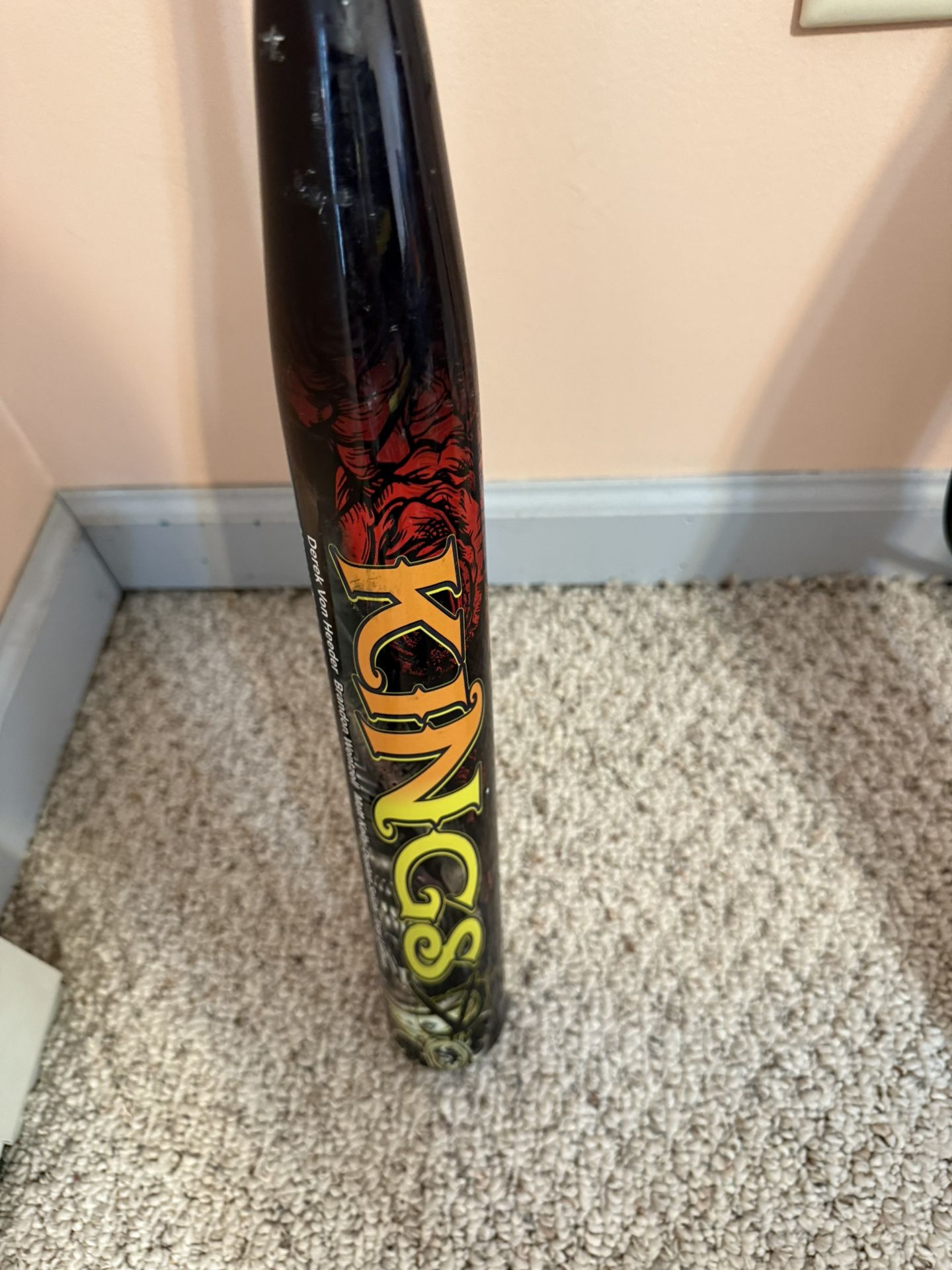 Anarchy Kings & Queens 26oz Softball Bat
