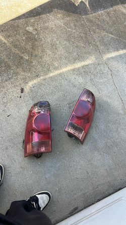 Toyota Tecoma Back Lights