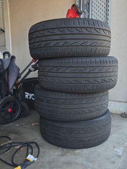Set of 4 Used Car Tires