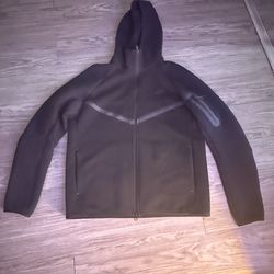Nike Tech