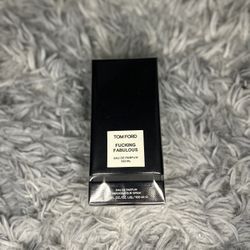 TOM FORD Fing Fabulous 