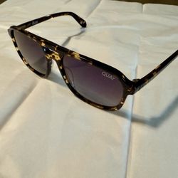 QUAY Sunglasses