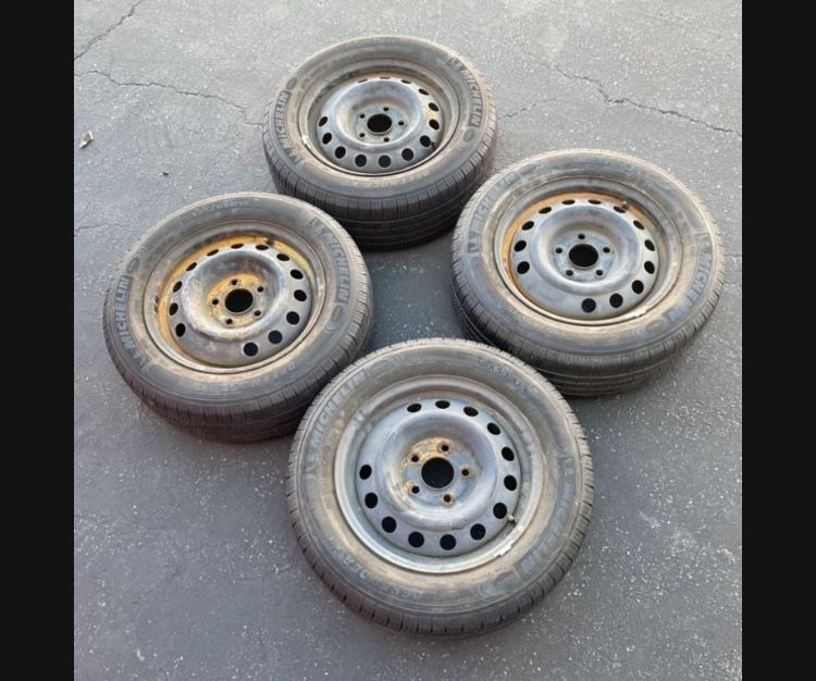 4 — 195/65r15 5x4.5 5x114.3 Stock Civic Rims Wheels With Good Michelin 80% Treads Tires!!!