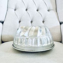 Bundt Cake Pan