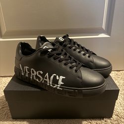 Versace Greca  low top shoes SIZE 45/12