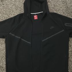 Nike: Nike Tech , Black ,XL