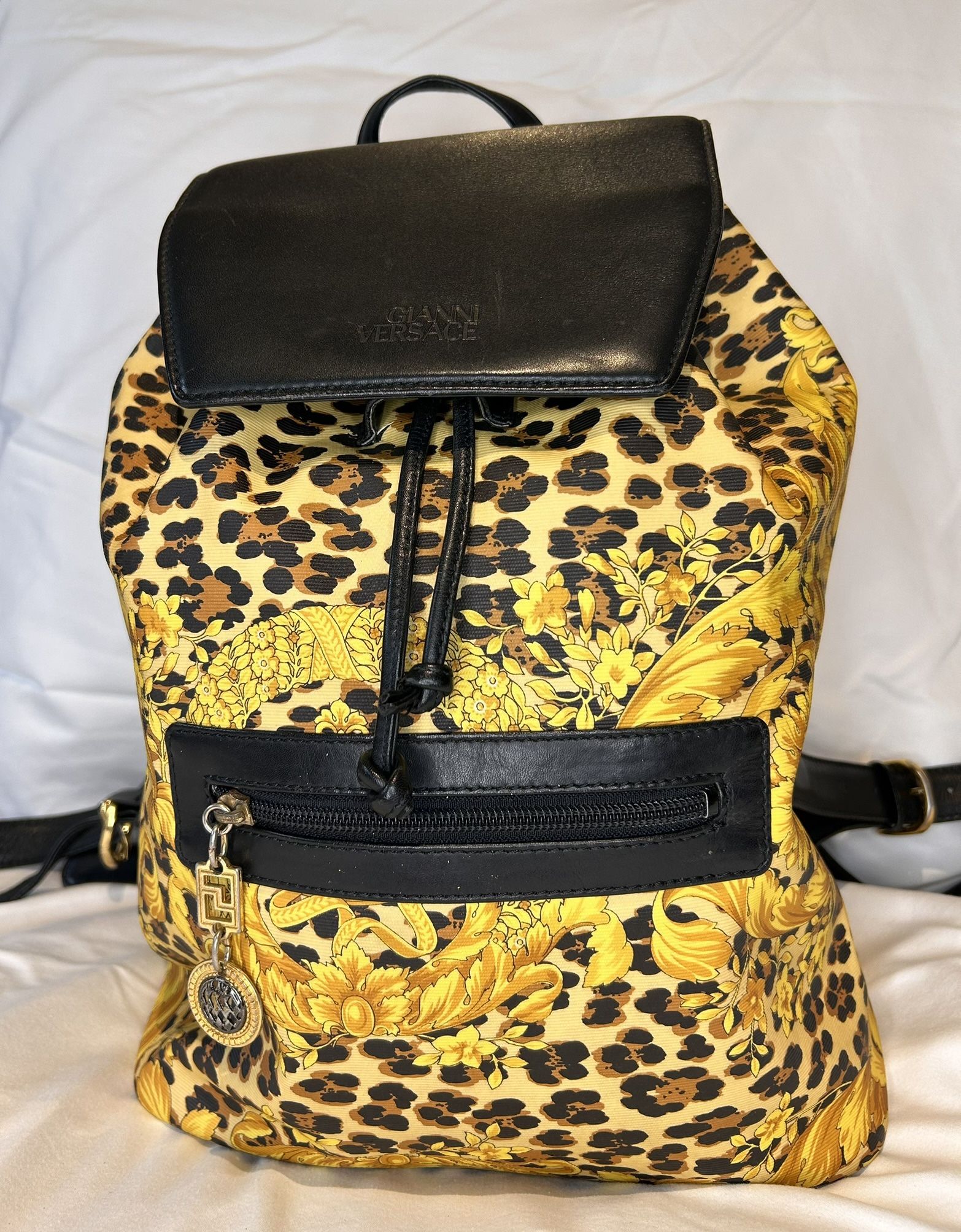 Gianni VERSACE vintage Wild Barocco Drawstring Backpack PVC & Leather Tribute