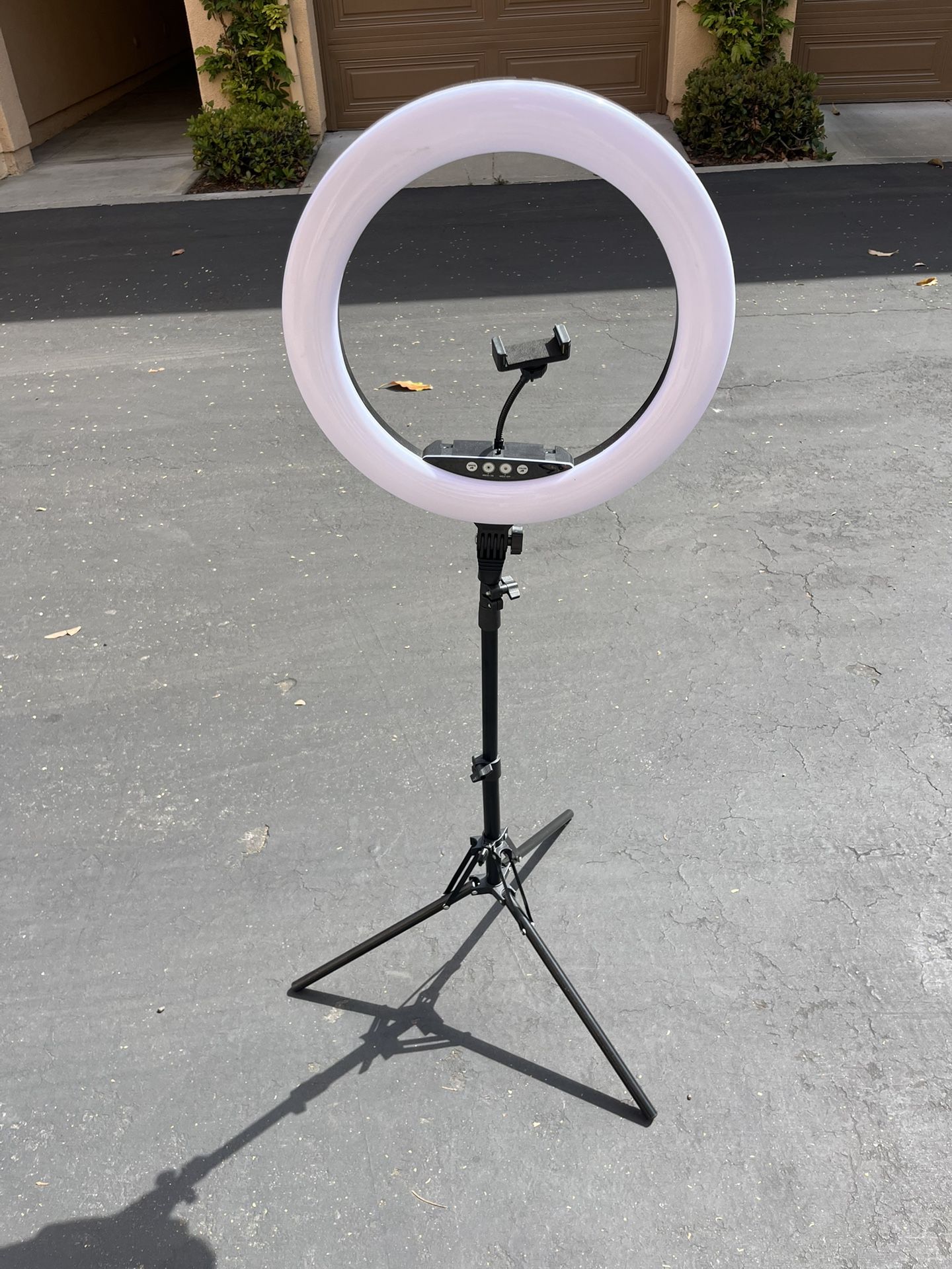 Tri POD Light
