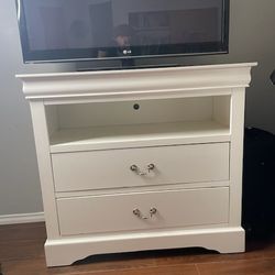 Bedroom TV Stand