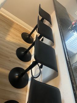 Set of 4 Black Adjustable Bar Stools