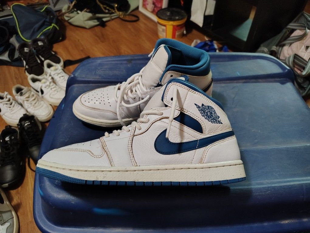 Nike Air Jordan Retro 1