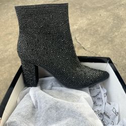 Womens Black Diamond Heel Booties Size 8.5 