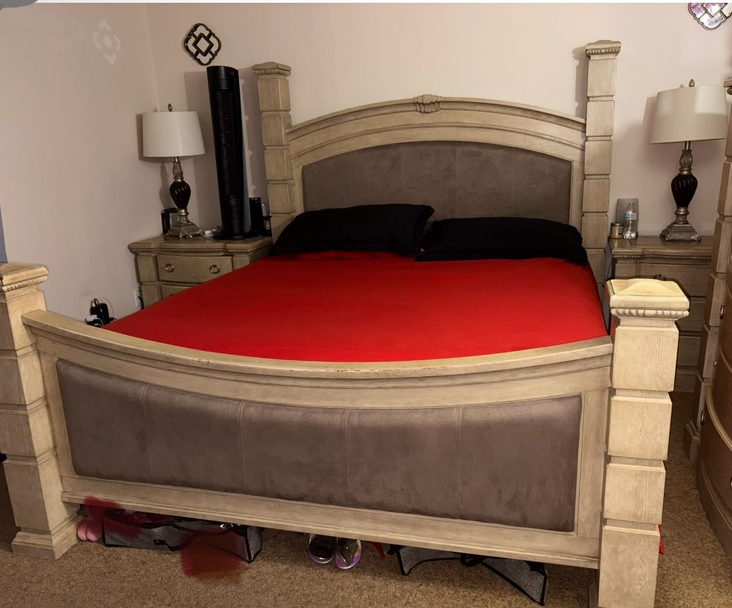 King Bedroom Set