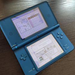 DSi XL