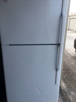 White top and bottom fridge