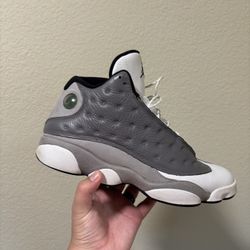 Jordan Retro 13 Grey