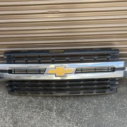 2019 2020 2021 CHEVROLET SILVERADO 1500 FRONT GRILLE CHROME OEM