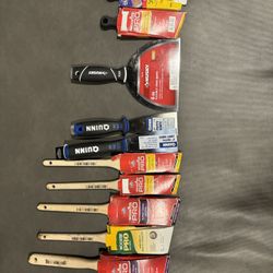 Wooster Paint Brush And Knife Set