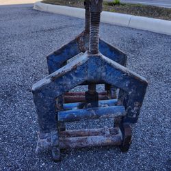 Pair of Heavy Duty Manual Pipe Squeeze-Off Tools / Shut Off Clamps