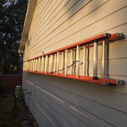32 Foot Louisville Fiberglass Ladder 