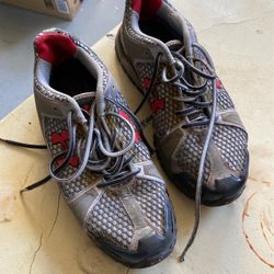 Underarmor Tennis Shoes