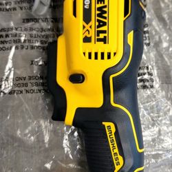 DEWALT 20V MAX XR Oscillating Multi-Tool Cordless, Variable Speed Brushless Motor Multitool with LED Light, Extended Runtime, (BRAND NEW)