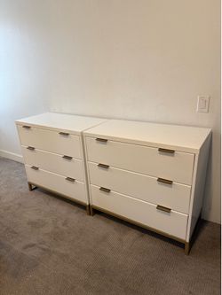 2 nightstands, side tables