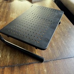 Laptop/monitor Stand