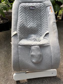 Chico E-Motion Auto-Glider & Bouncer - Grey