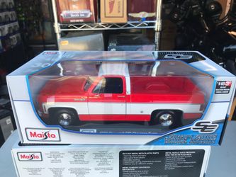 Diecast 74’ Chevy C10 Square Body (Short Bed) 1/18 1:18!,,! More Cars/Trucks on my Page!!!