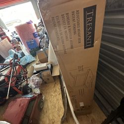 Tresanti Adjustable Height Desk