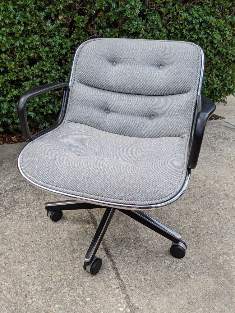 Grey Upholstered Office Chair with Wheels