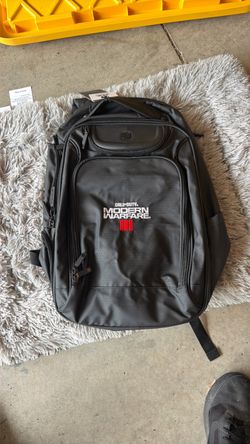 Call of duty, modern warfare backpack